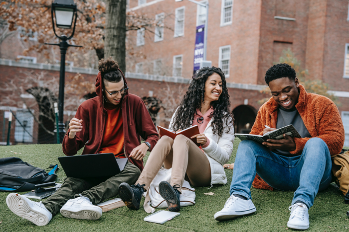 Study With Us - Université Perpignan Via Domitia